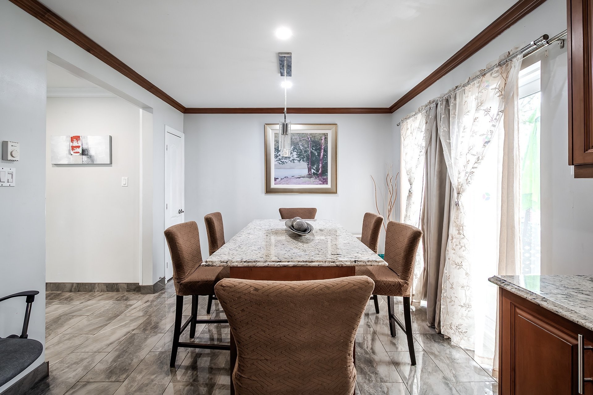 









7731


Boul. Perras

,
Montréal (Rivière-des-Prairies/Pointe-aux-Trembles),




QC
H1E4E9

