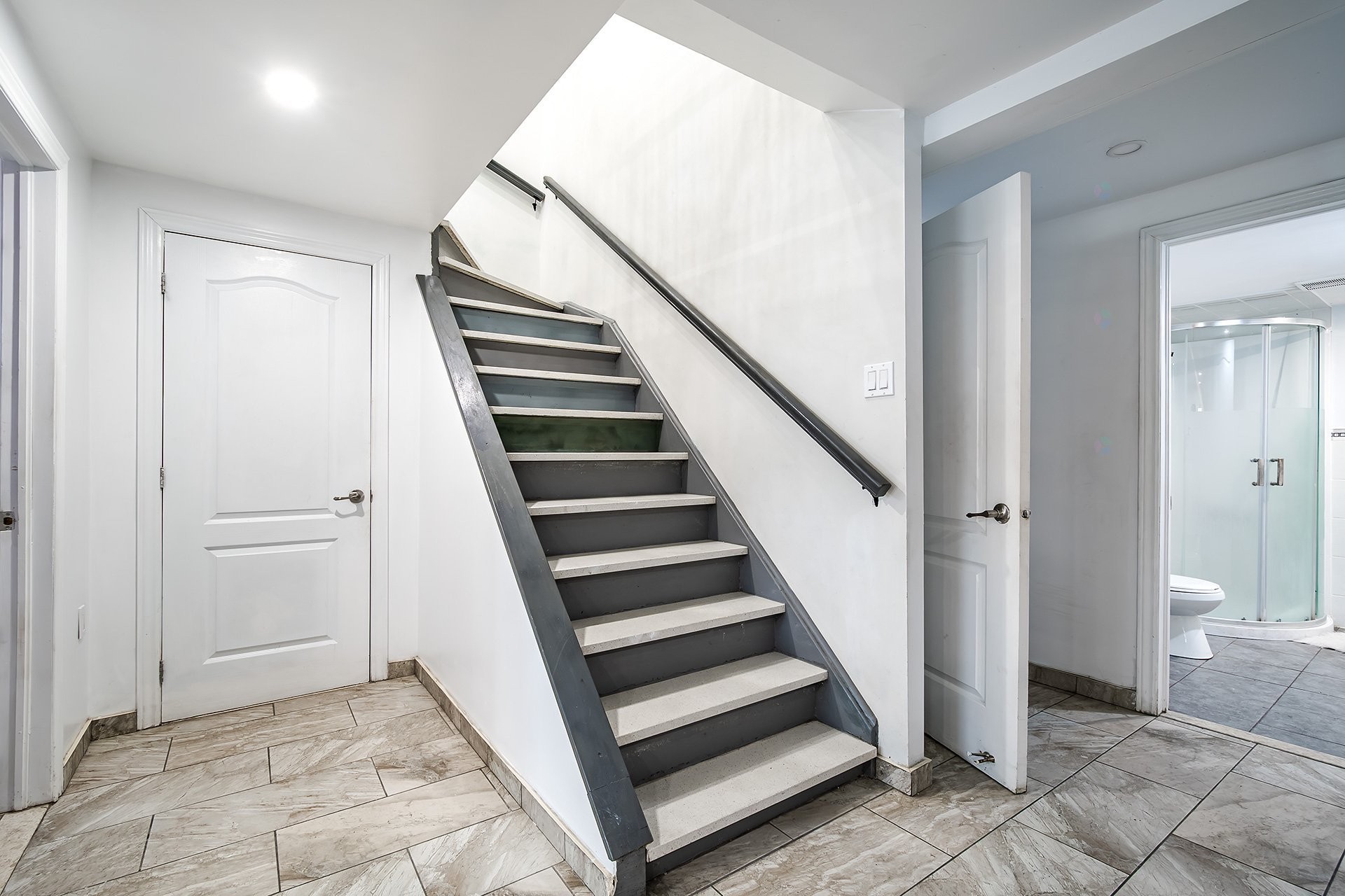 









7731


Boul. Perras

,
Montréal (Rivière-des-Prairies/Pointe-aux-Trembles),




QC
H1E4E9

