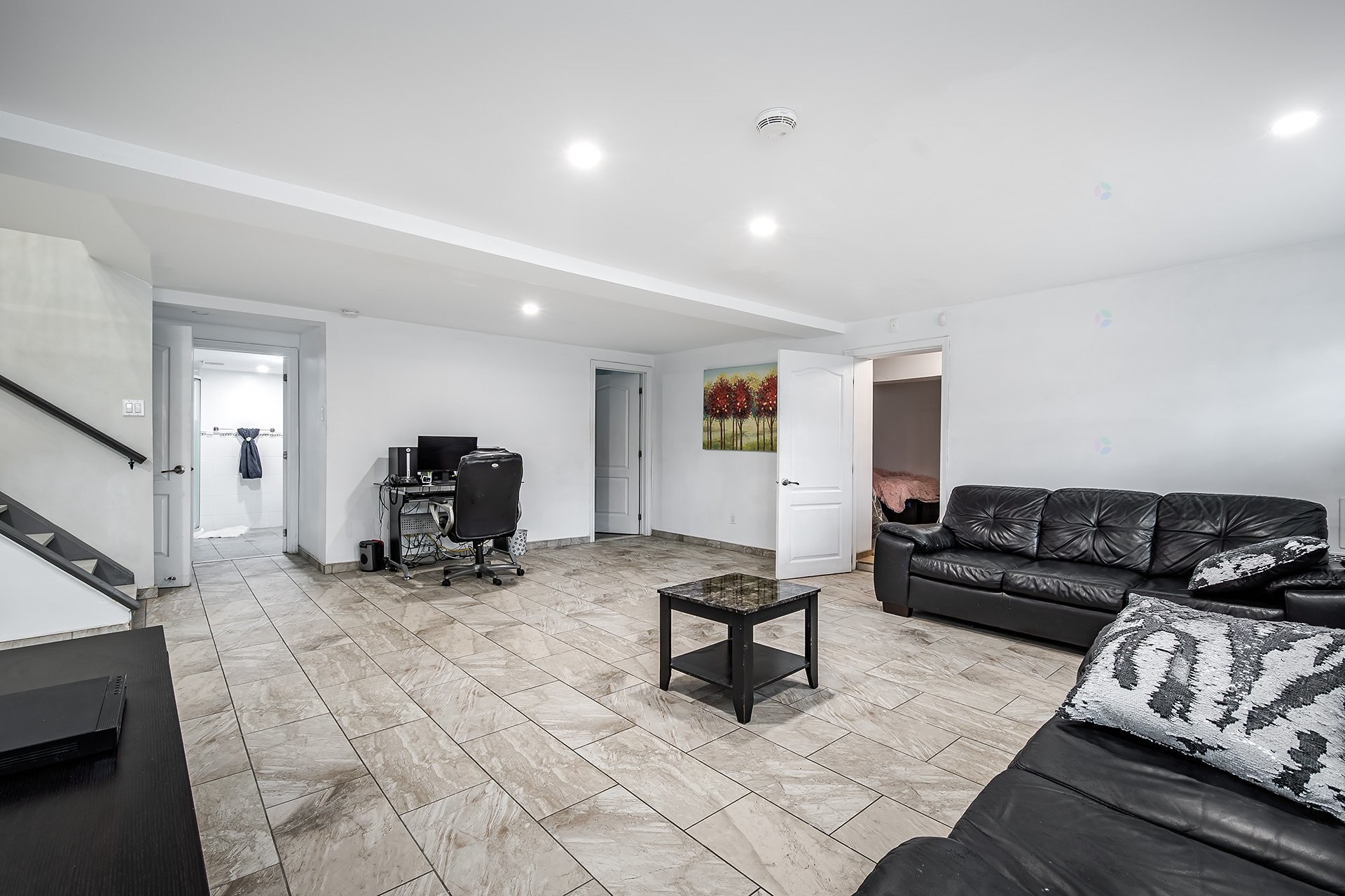 









7731


Boul. Perras

,
Montréal (Rivière-des-Prairies/Pointe-aux-Trembles),




QC
H1E4E9

