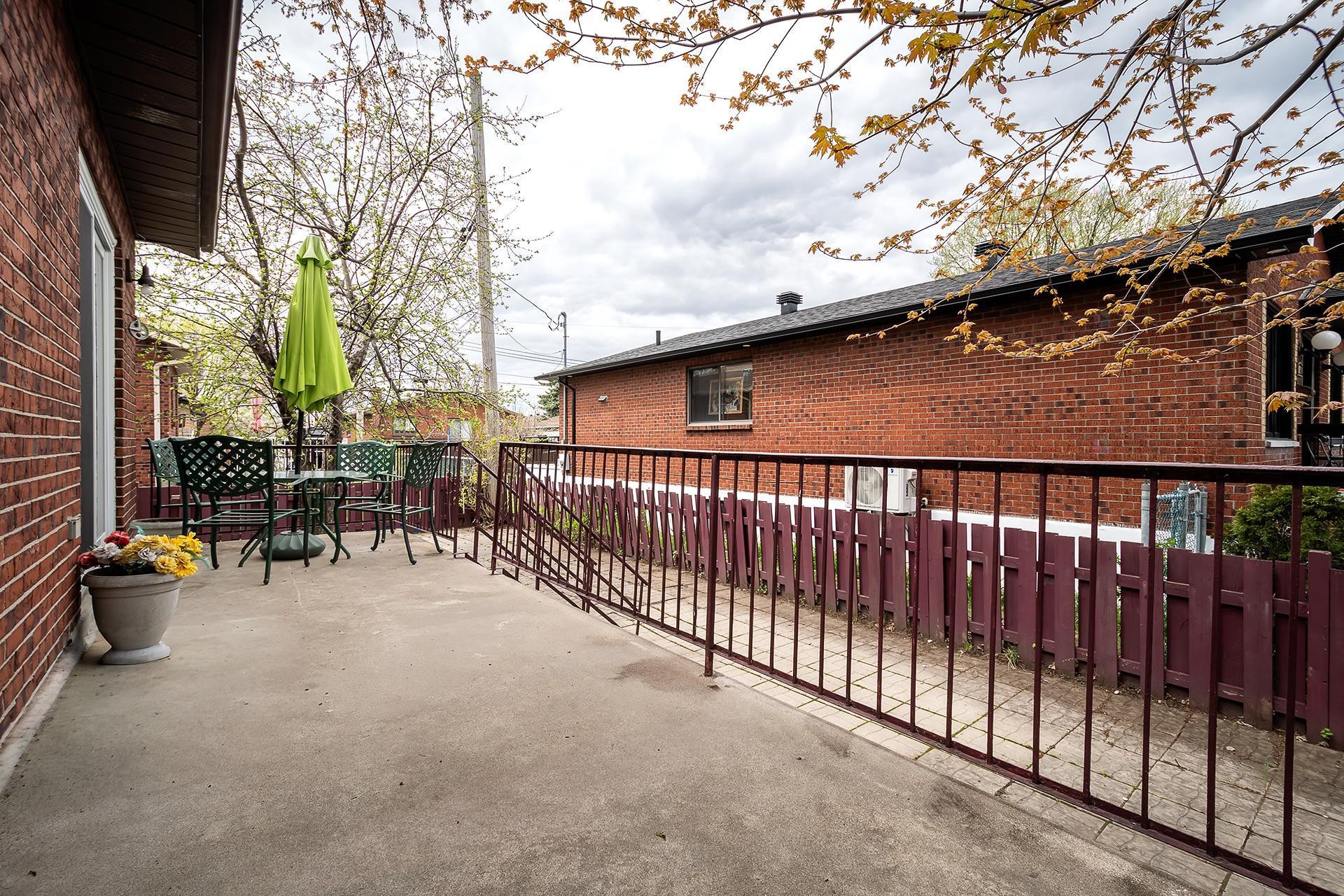 









7731


Boul. Perras

,
Montréal (Rivière-des-Prairies/Pointe-aux-Trembles),




QC
H1E4E9

