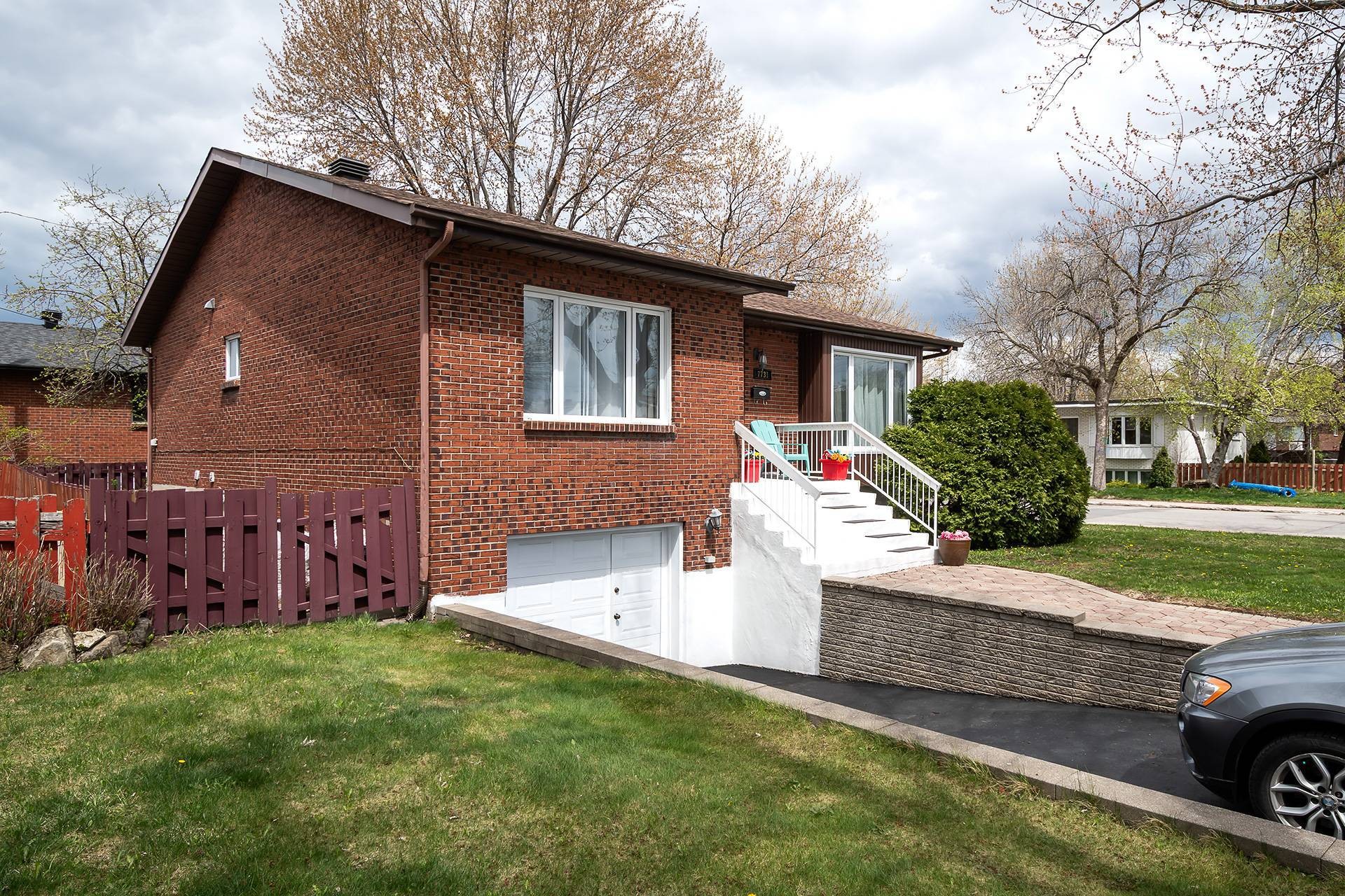 









7731


Boul. Perras

,
Montréal (Rivière-des-Prairies/Pointe-aux-Trembles),




QC
H1E4E9

