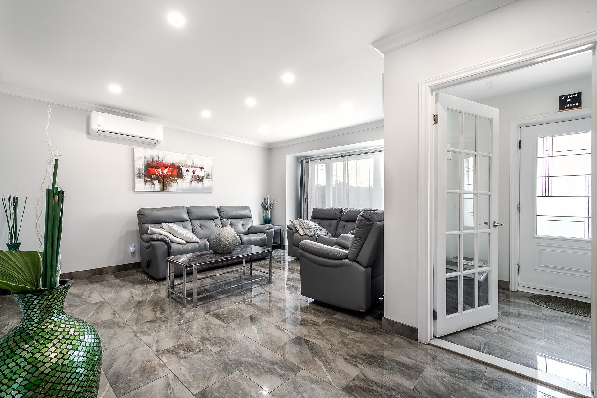 









7731


Boul. Perras

,
Montréal (Rivière-des-Prairies/Pointe-aux-Trembles),




QC
H1E4E9

