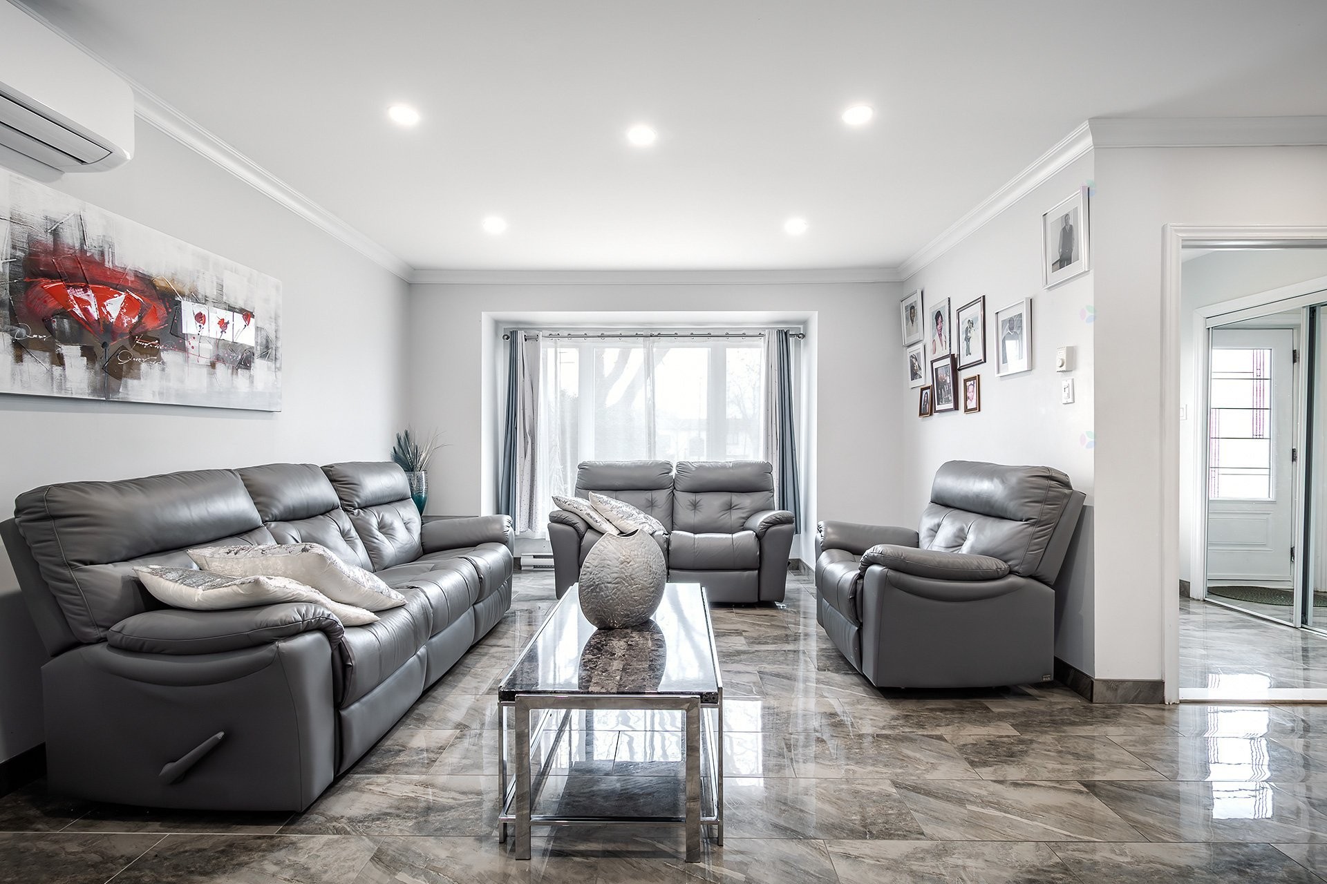 









7731


Boul. Perras

,
Montréal (Rivière-des-Prairies/Pointe-aux-Trembles),




QC
H1E4E9

