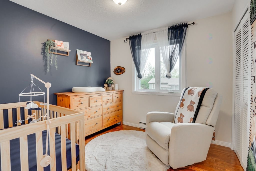 









105


Av. des Bosquets

,
Gatineau (Aylmer),




QC
J9J2E5

