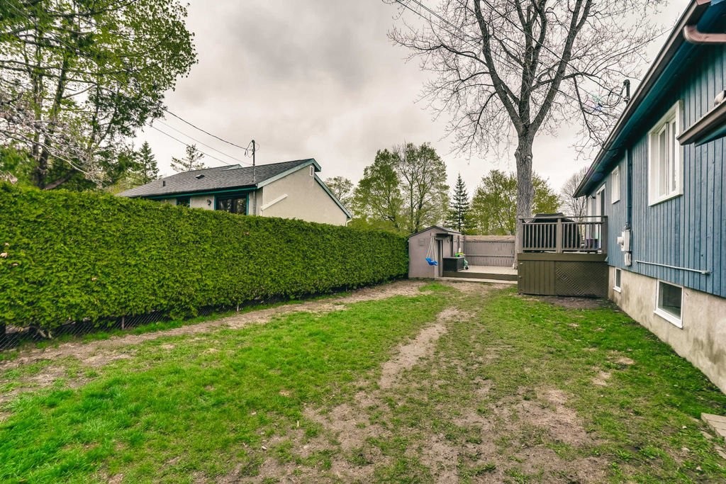 









105


Av. des Bosquets

,
Gatineau (Aylmer),




QC
J9J2E5

