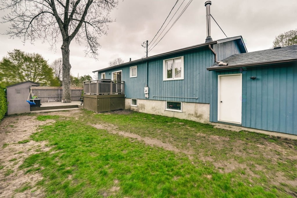 









105


Av. des Bosquets

,
Gatineau (Aylmer),




QC
J9J2E5

