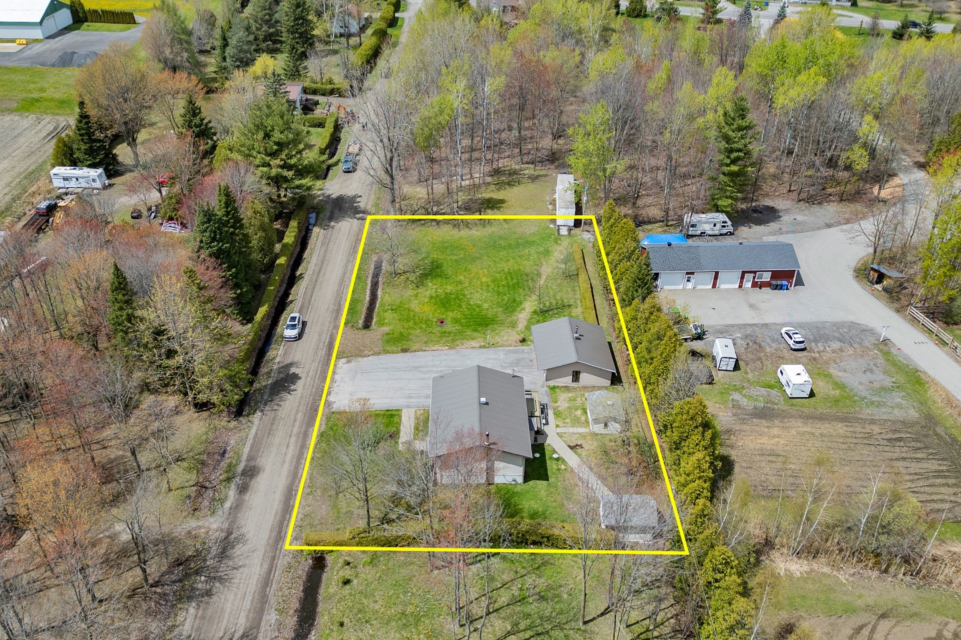 









350


Rue Rudolph

,
Blainville,




QC
J7E4H5


