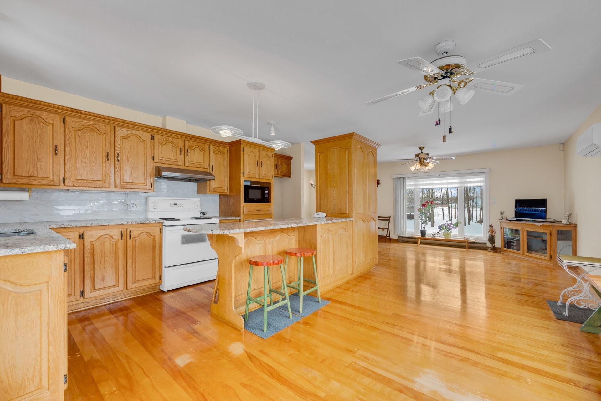 









350


Rue Rudolph

,
Blainville,




QC
J7E4H5

