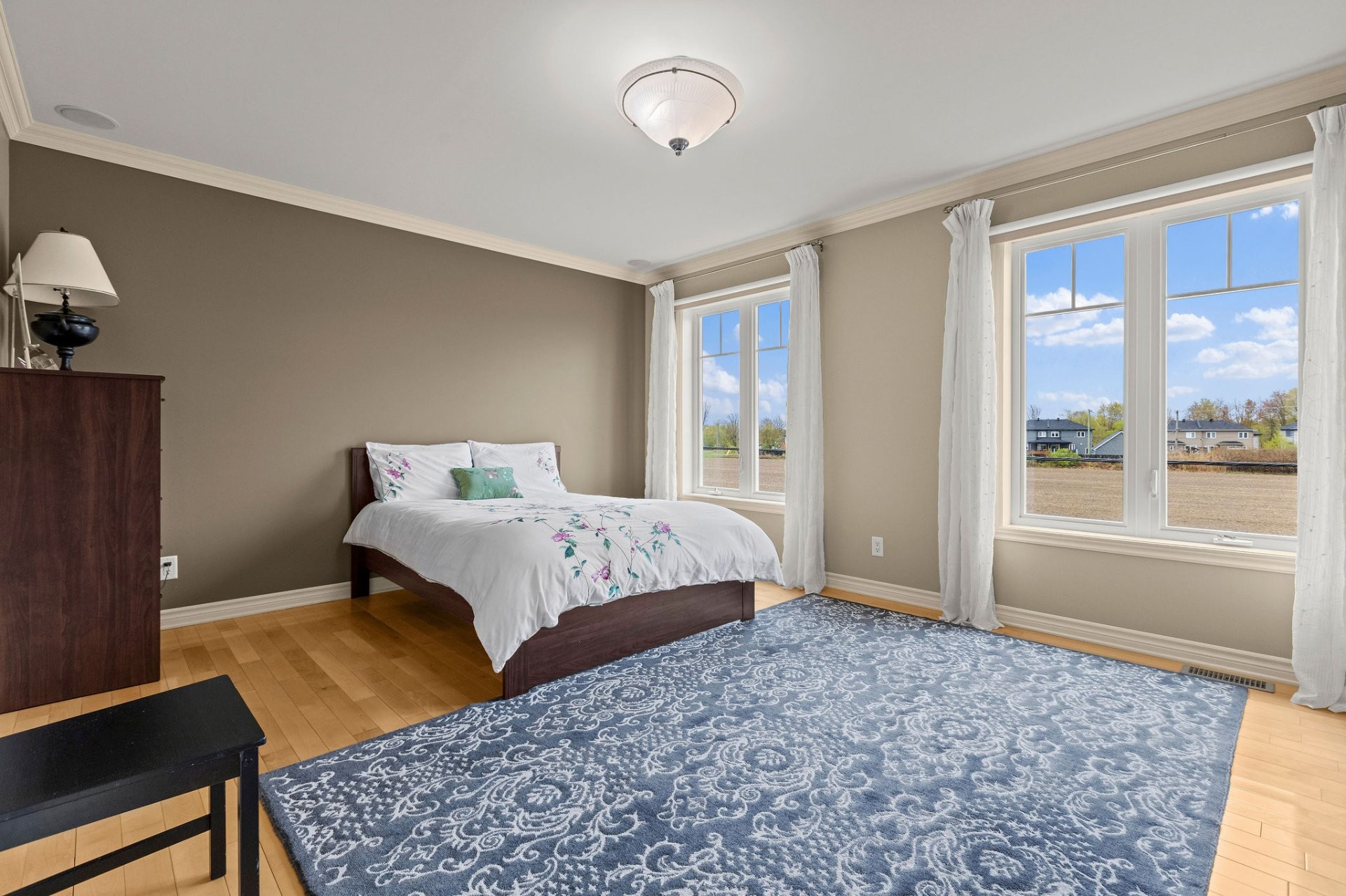 









299


Rue Foucher

,
Saint-Jean-sur-Richelieu,




QC
J3B8V3

