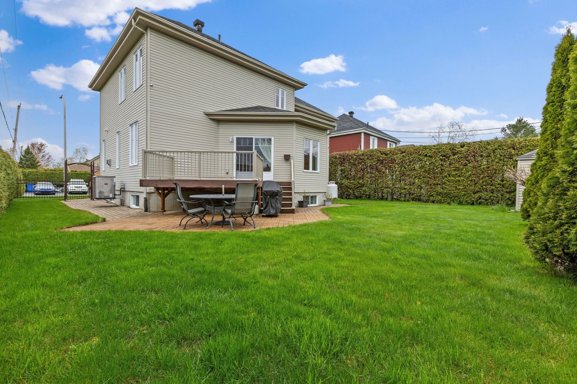 









299


Rue Foucher

,
Saint-Jean-sur-Richelieu,




QC
J3B8V3

