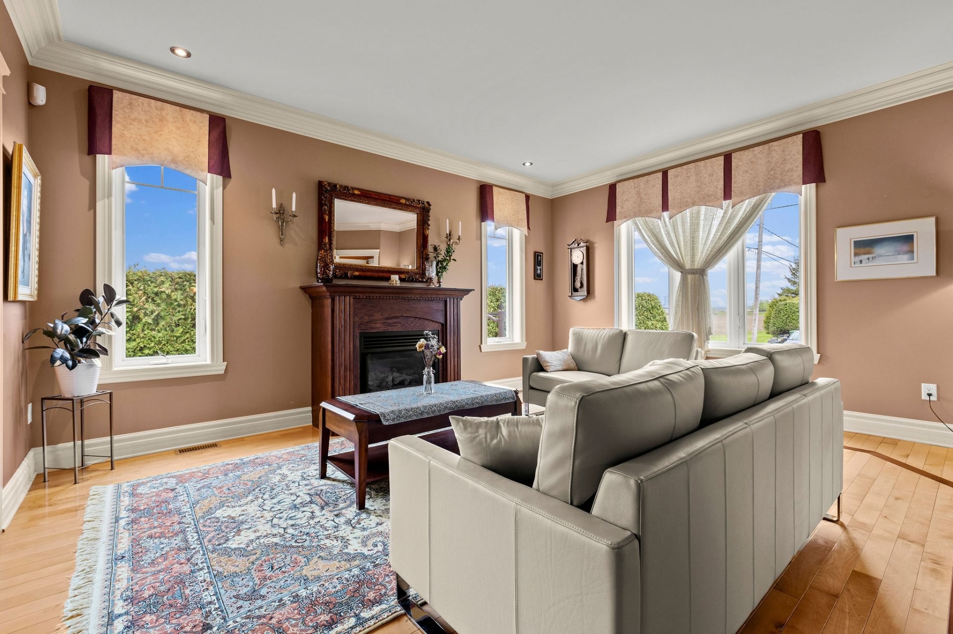









299


Rue Foucher

,
Saint-Jean-sur-Richelieu,




QC
J3B8V3

