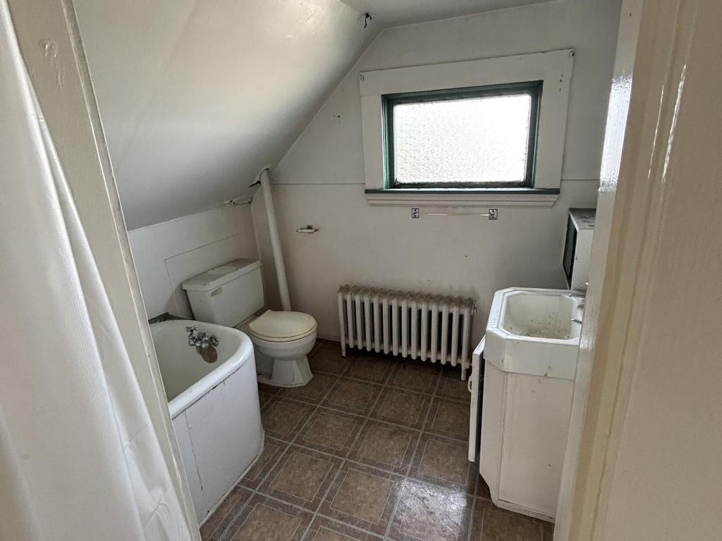 












18 Minto Street

,
North Sydney,




NS
B2A 2R6

