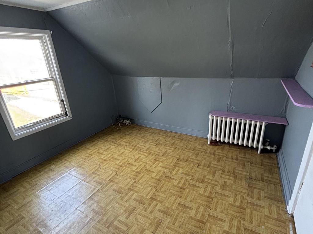 












18 Minto Street

,
North Sydney,




NS
B2A 2R6

