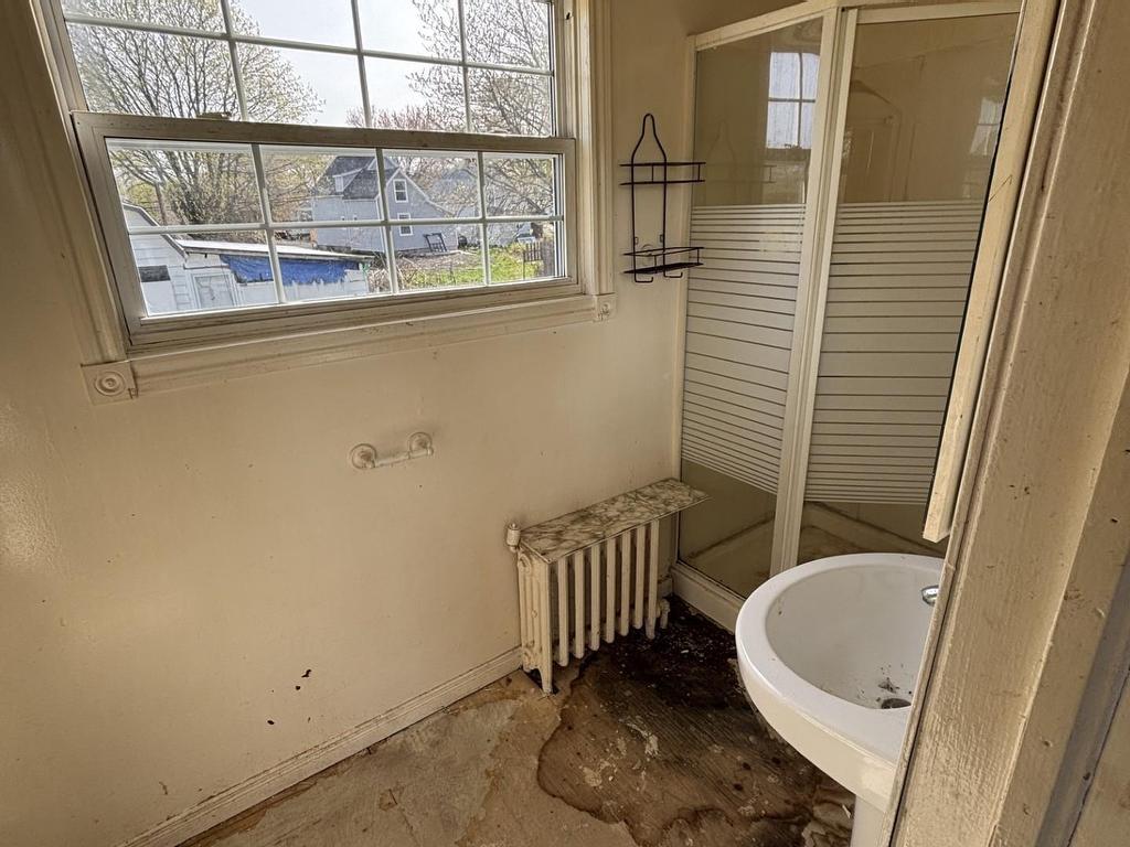 












18 Minto Street

,
North Sydney,




NS
B2A 2R6

