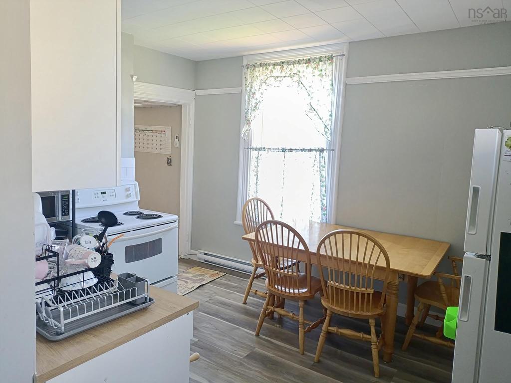












67 Lyman Street

,
Truro,




NS
B2N 4S3


