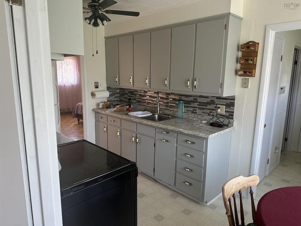 












346 Grandique Ferry Road

,
Louisdale,




NS
B0E 1V0

