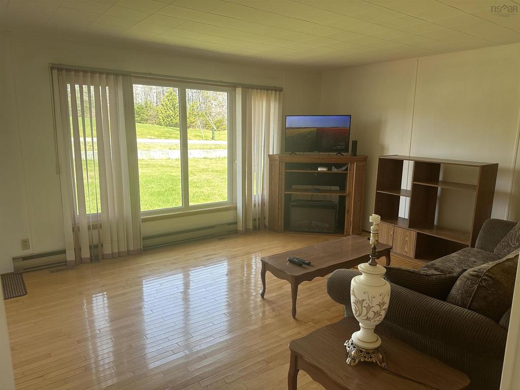 












346 Grandique Ferry Road

,
Louisdale,




NS
B0E 1V0

