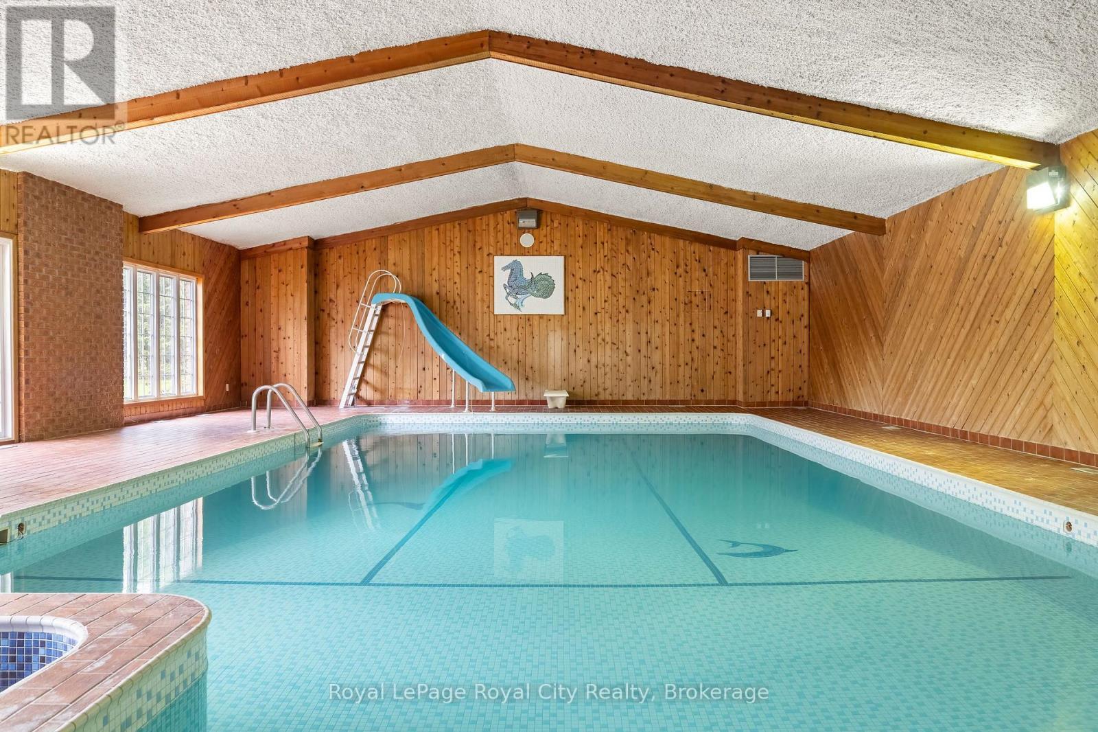 












4646 SIDEROAD 20 N

,
Puslinch,







Ontario
N1H6J3

