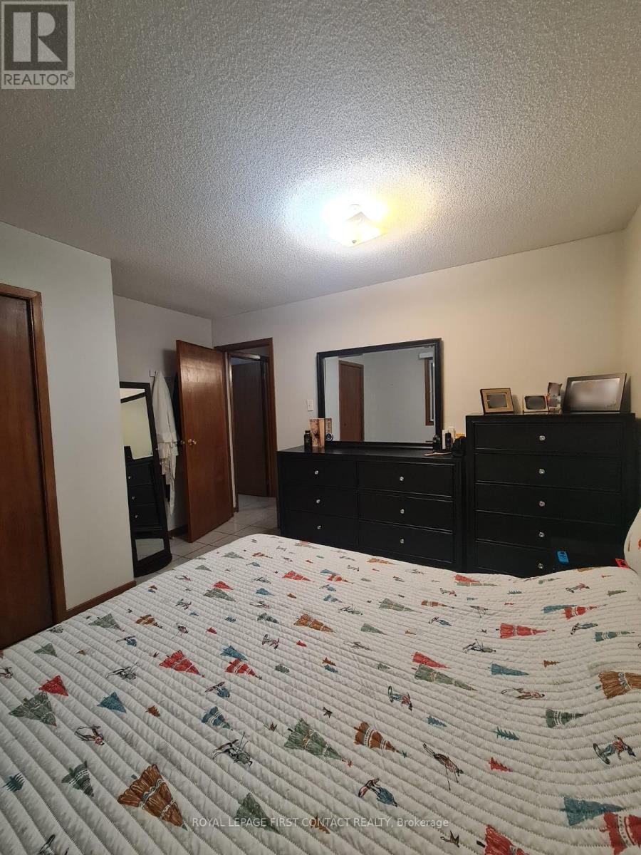 












UNIT 1 - 1307 RIVER ROAD EAST ROAD

,
Wasaga Beach,




Ontario
L9Z2R7

