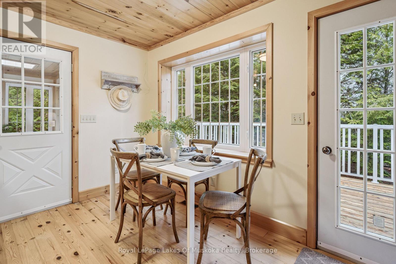 












4291 KAWAGAMA LAKE ROAD

,
Algonquin Highlands (Sherborne),




Ontario
P0A1E0

