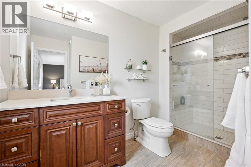 












17 CARROLL Crescent

,
Guelph,




Ontario
N1G5B7

