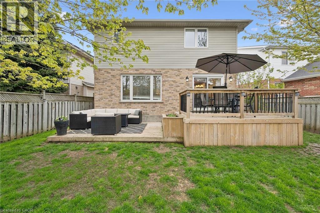 












17 CARROLL Crescent

,
Guelph,




Ontario
N1G5B7

