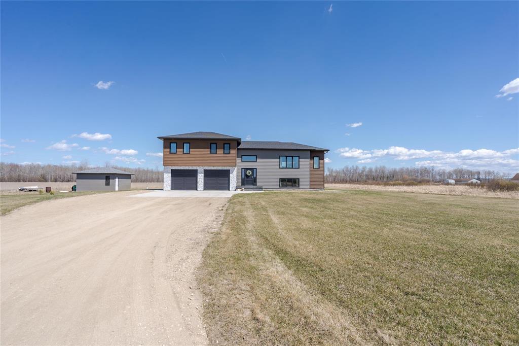 












40063 34N Road

,
La Broquerie,




Manitoba
R0A0W2

