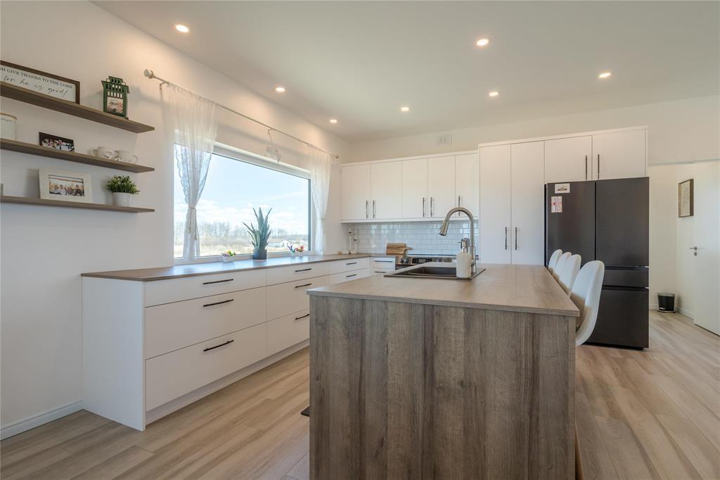 












40063 34N Road

,
La Broquerie,




Manitoba
R0A0W2

