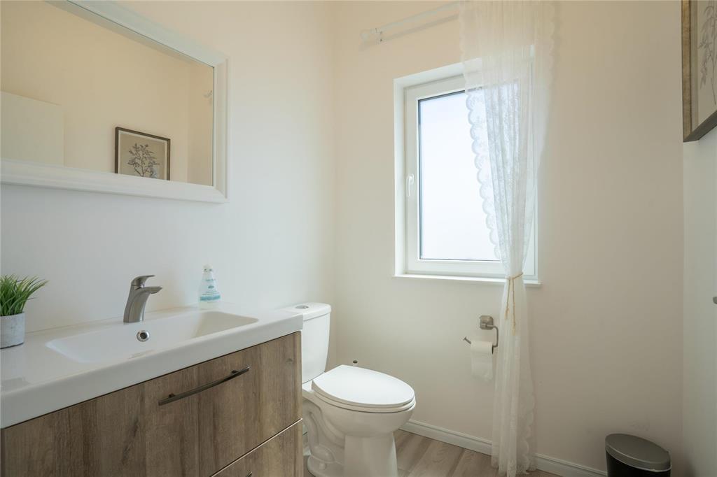 












40063 34N Road

,
La Broquerie,




Manitoba
R0A0W2


