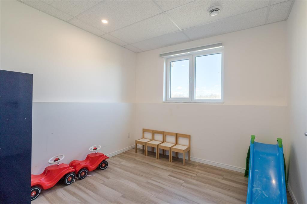 












40063 34N Road

,
La Broquerie,




Manitoba
R0A0W2

