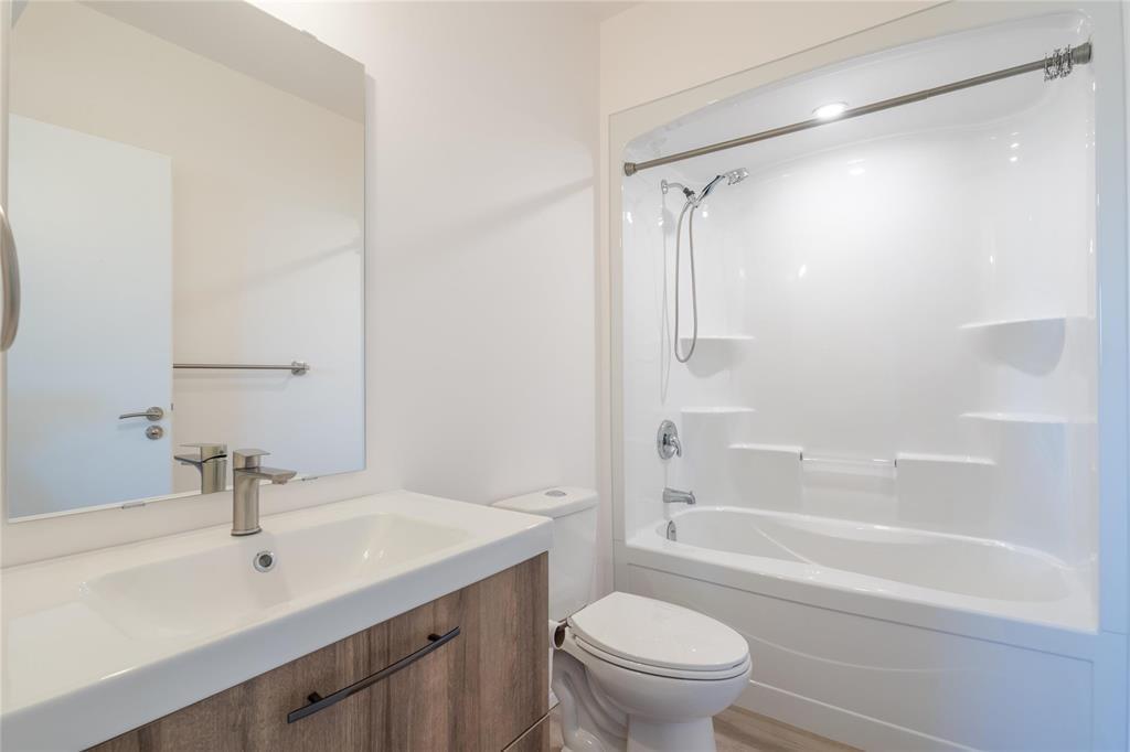 












40063 34N Road

,
La Broquerie,




Manitoba
R0A0W2

