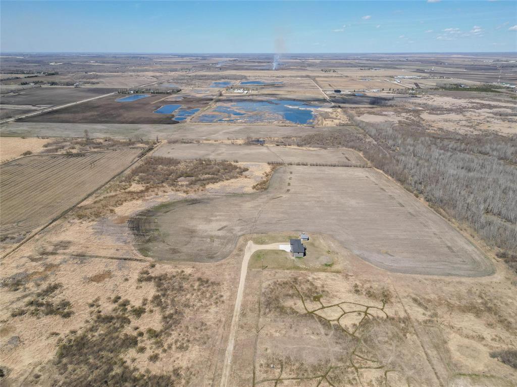 












40063 34N Road

,
La Broquerie,




Manitoba
R0A0W2

