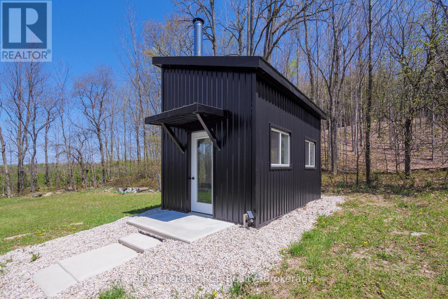 












384317 CONCESSION 4 CONCESSION

,
West Grey,




Ontario
N0C1K0

