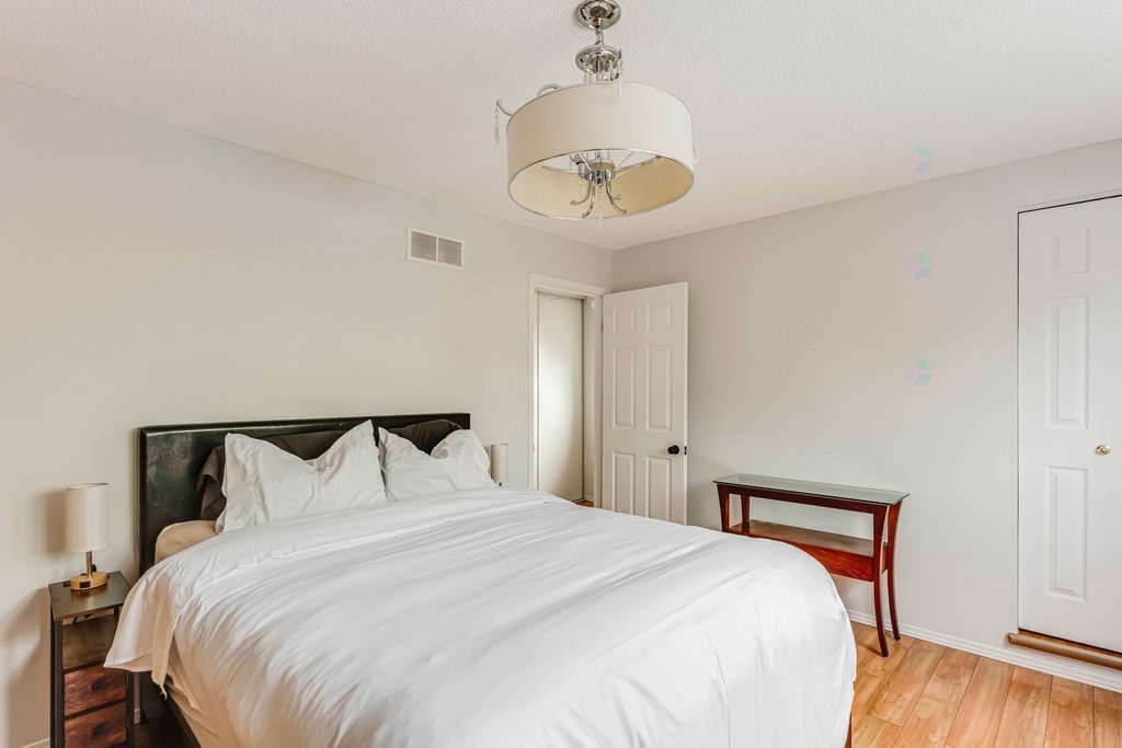 









58


Rue de la Planète

,
Gatineau (Hull),




QC
J9A2Y4

