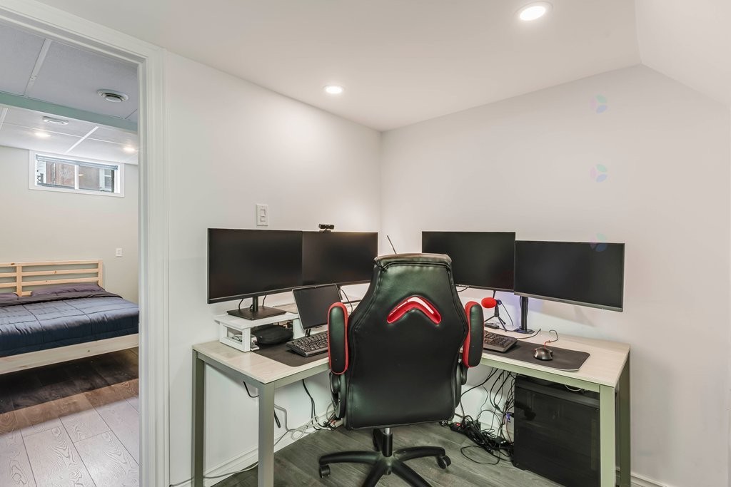 









58


Rue de la Planète

,
Gatineau (Hull),




QC
J9A2Y4

