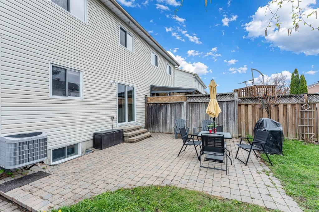









58


Rue de la Planète

,
Gatineau (Hull),




QC
J9A2Y4

