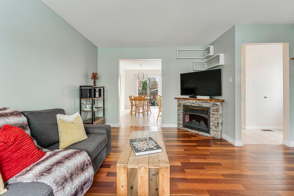 









58


Rue de la Planète

,
Gatineau (Hull),




QC
J9A2Y4

