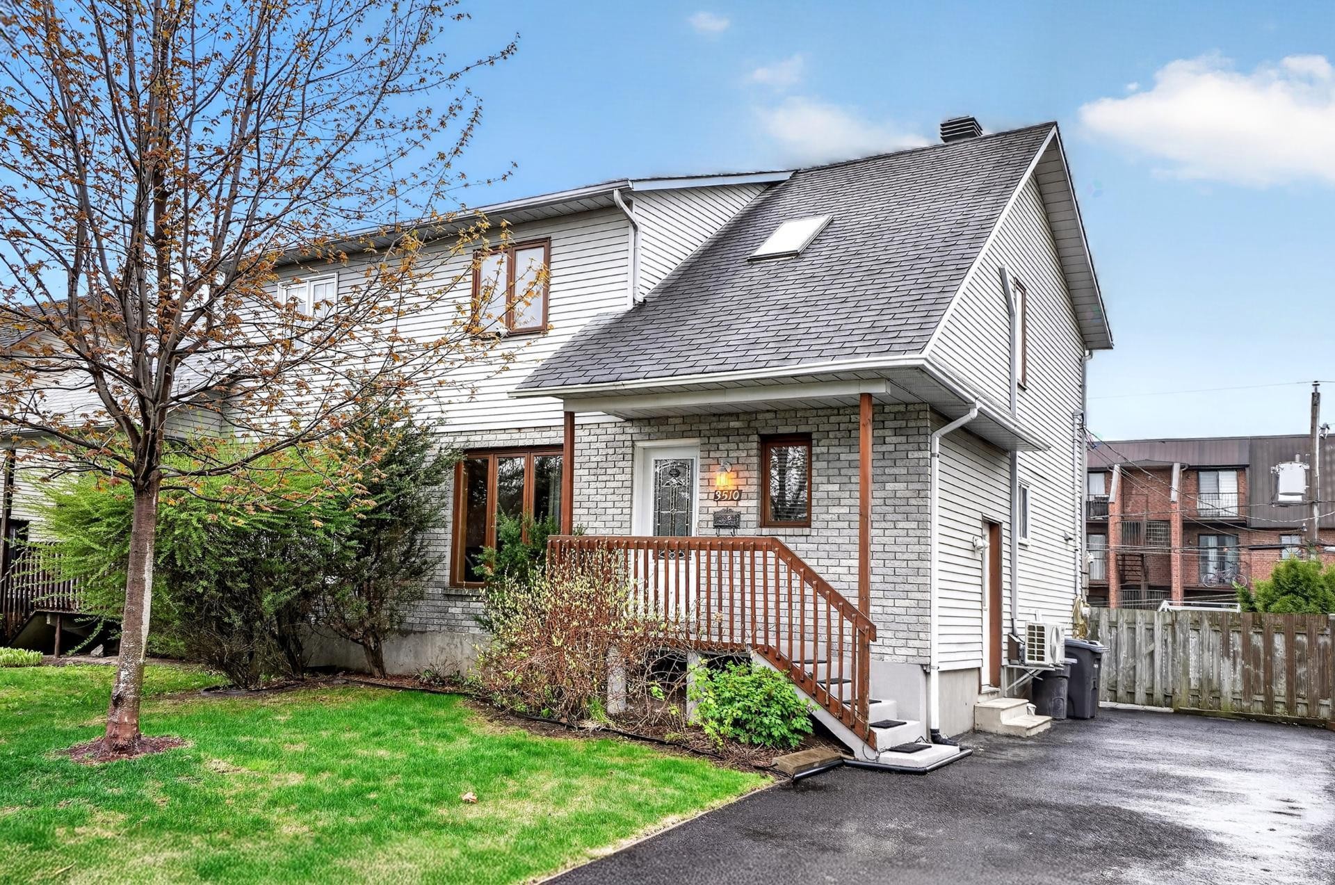 









3510


Rue Bernadette

,
Laval (Fabreville),




QC
H7P5H5

