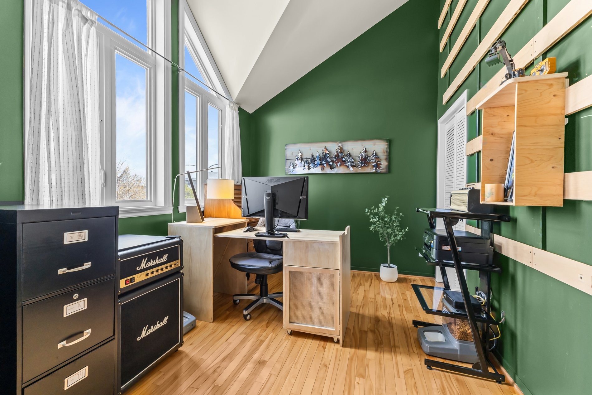 









674


Rue Marie-Derome

,
Saint-Jean-sur-Richelieu,




QC
J3A1T2


