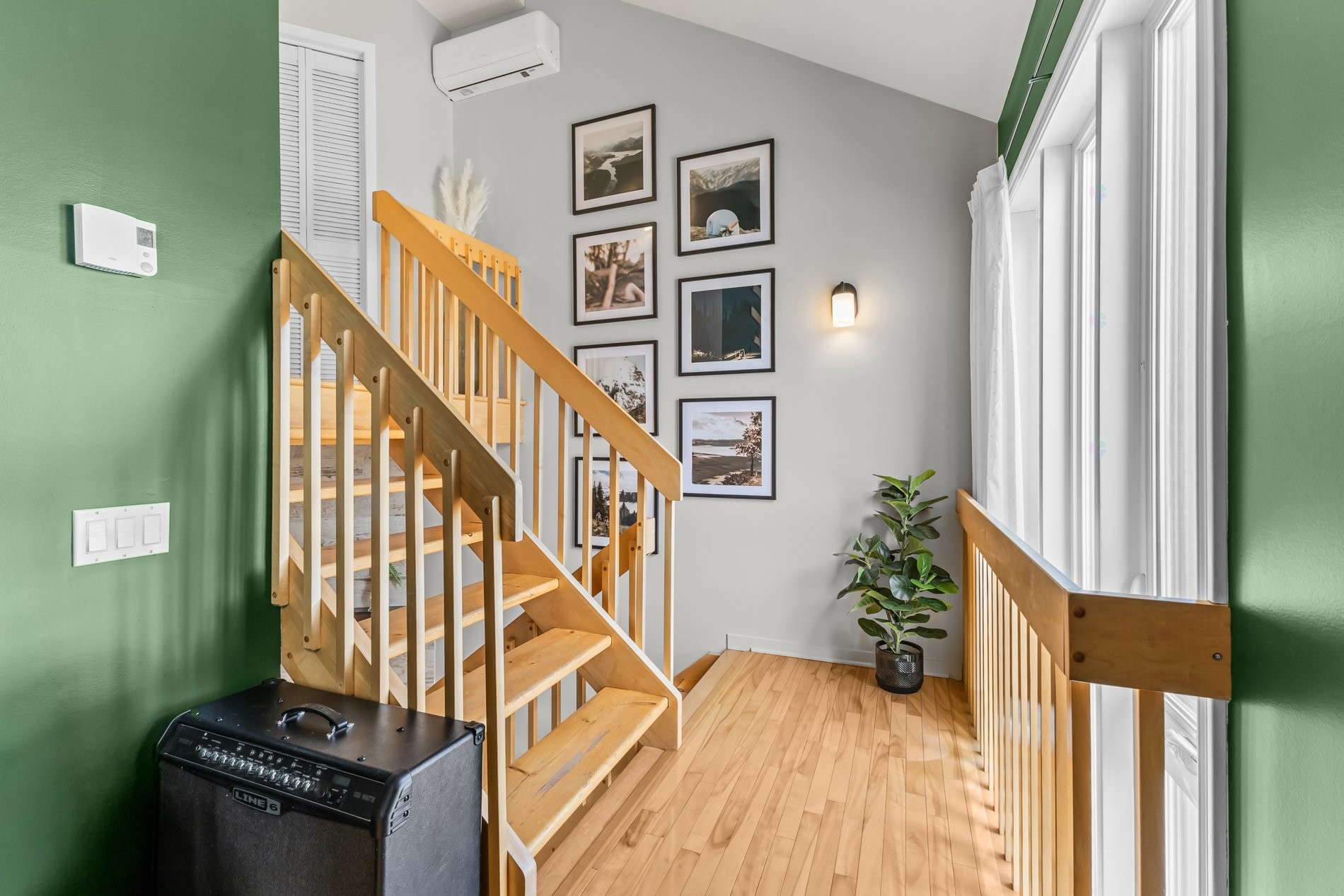 









674


Rue Marie-Derome

,
Saint-Jean-sur-Richelieu,




QC
J3A1T2

