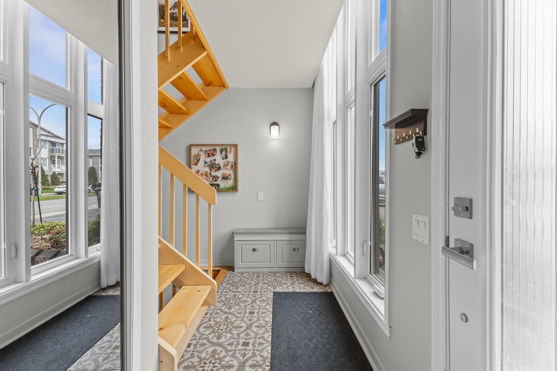 









674


Rue Marie-Derome

,
Saint-Jean-sur-Richelieu,




QC
J3A1T2

