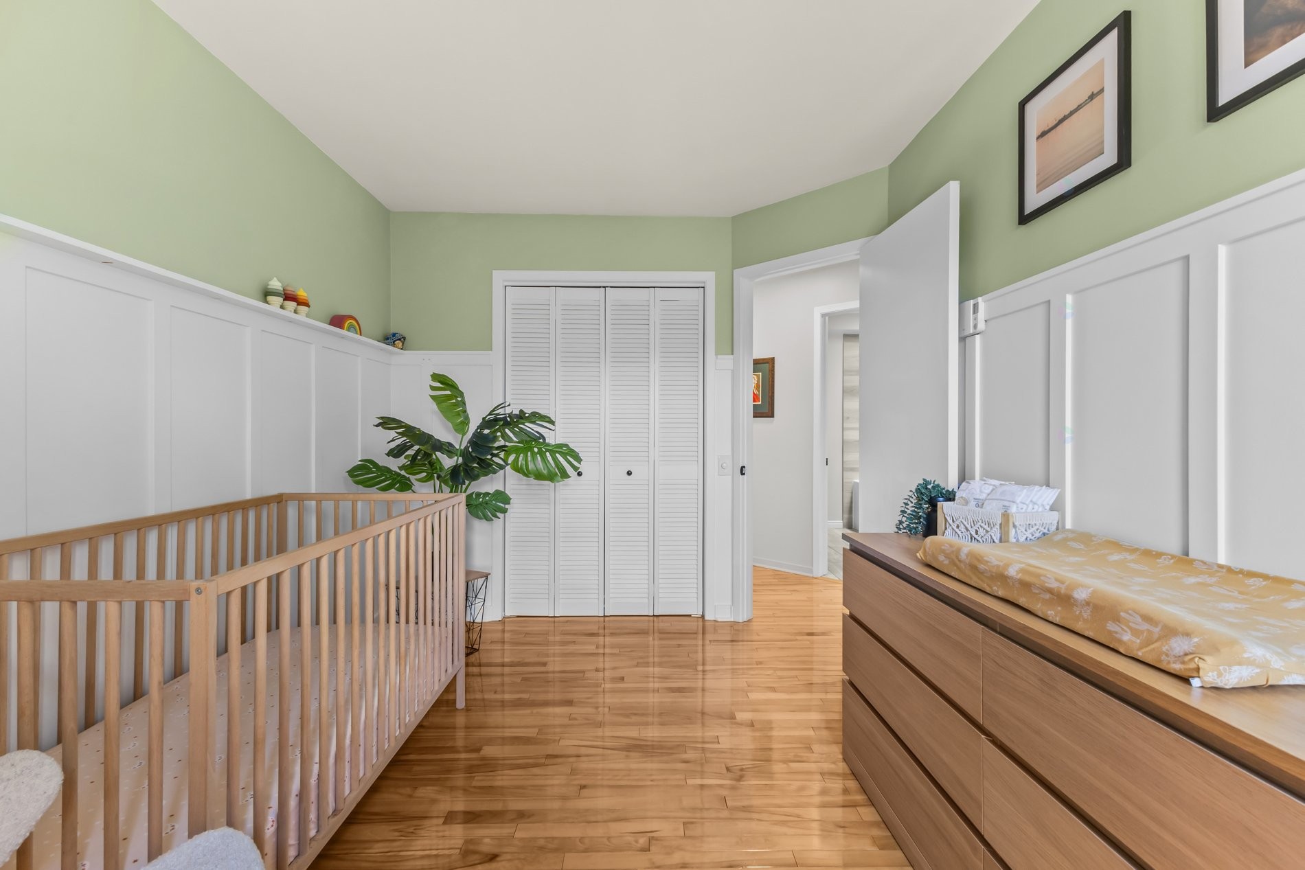 









674


Rue Marie-Derome

,
Saint-Jean-sur-Richelieu,




QC
J3A1T2

