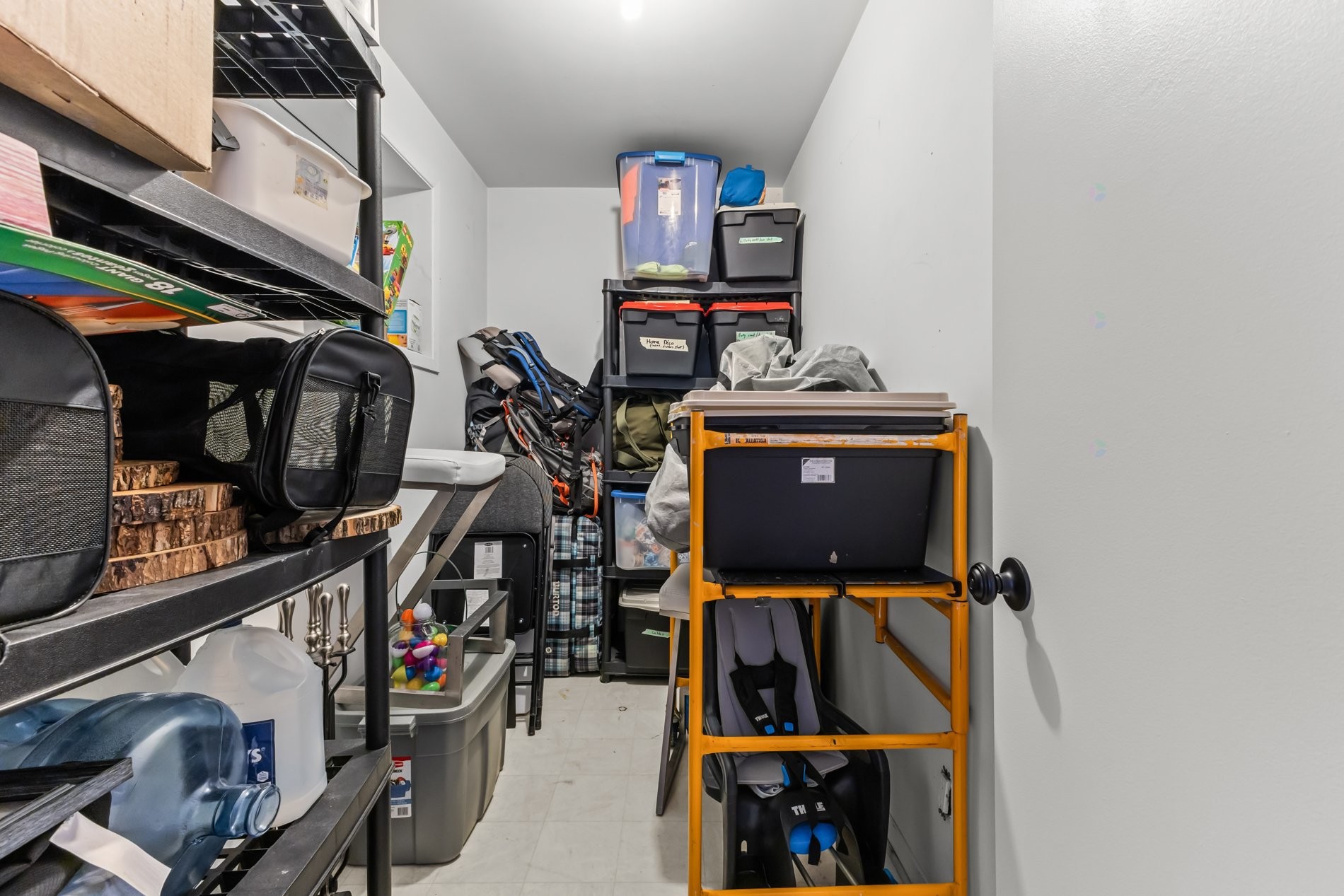 









674


Rue Marie-Derome

,
Saint-Jean-sur-Richelieu,




QC
J3A1T2

