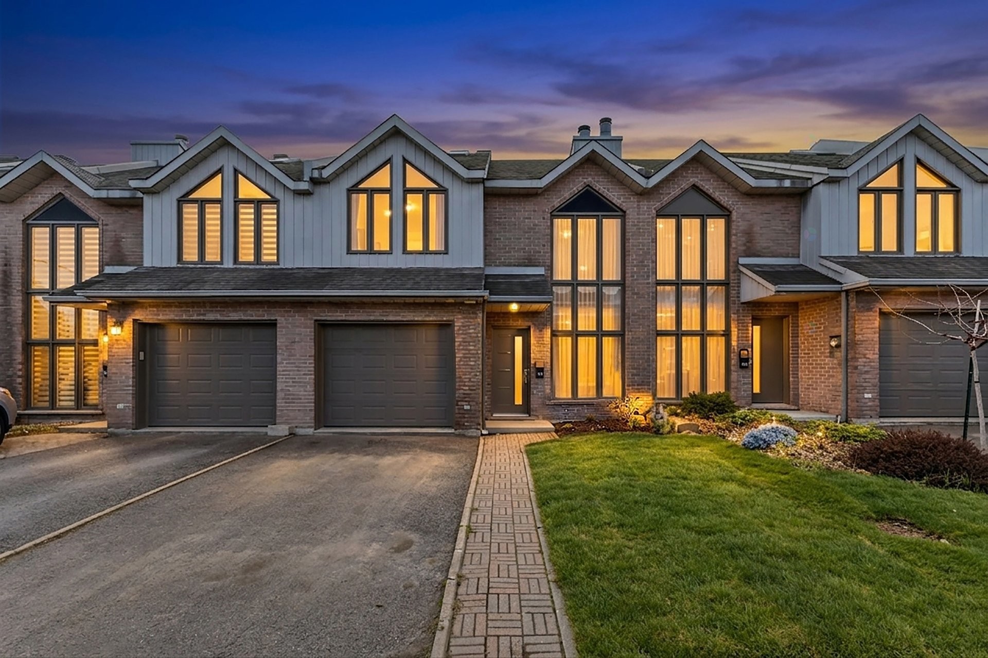 









674


Rue Marie-Derome

,
Saint-Jean-sur-Richelieu,




QC
J3A1T2


