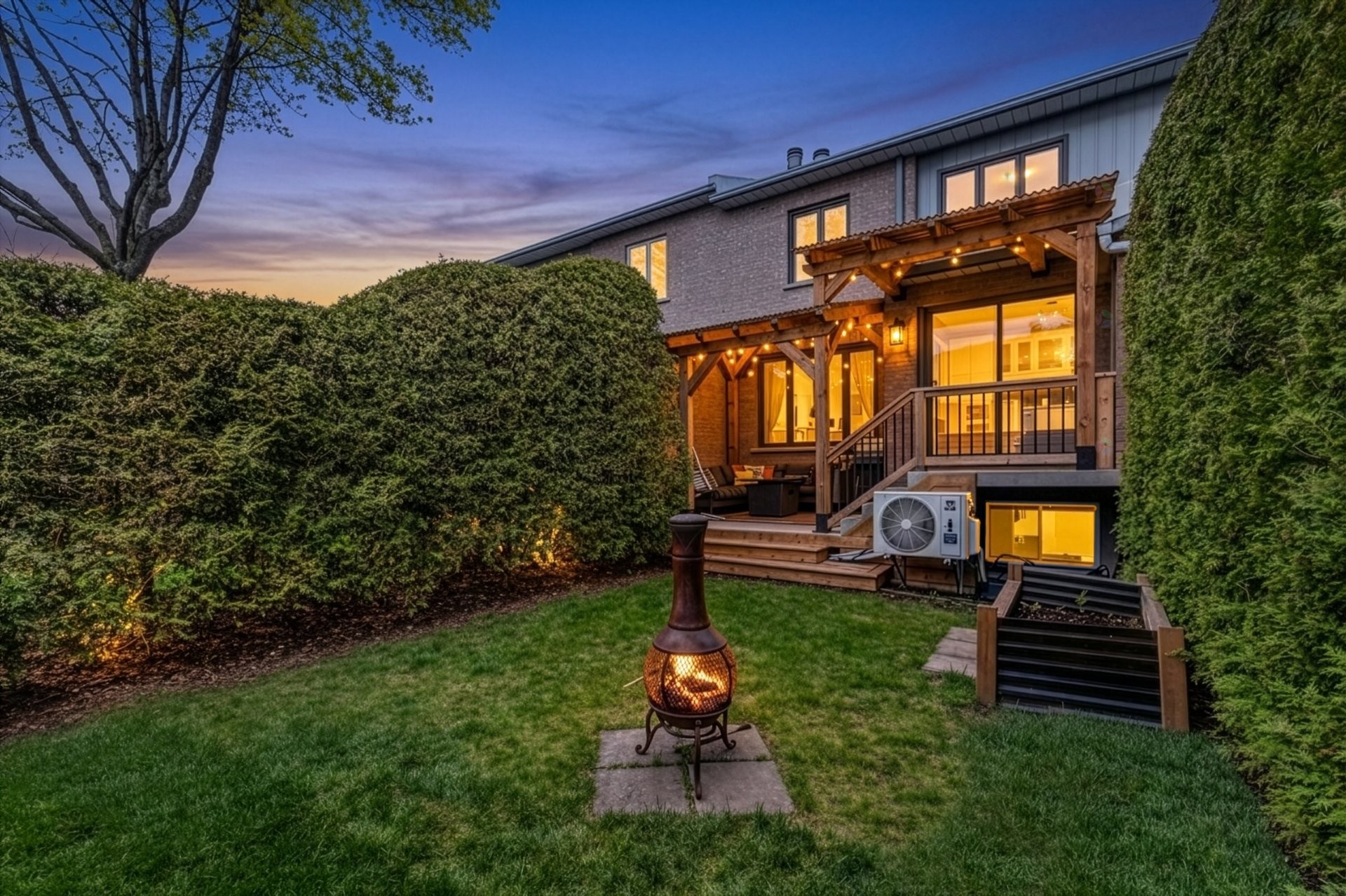 









674


Rue Marie-Derome

,
Saint-Jean-sur-Richelieu,




QC
J3A1T2

