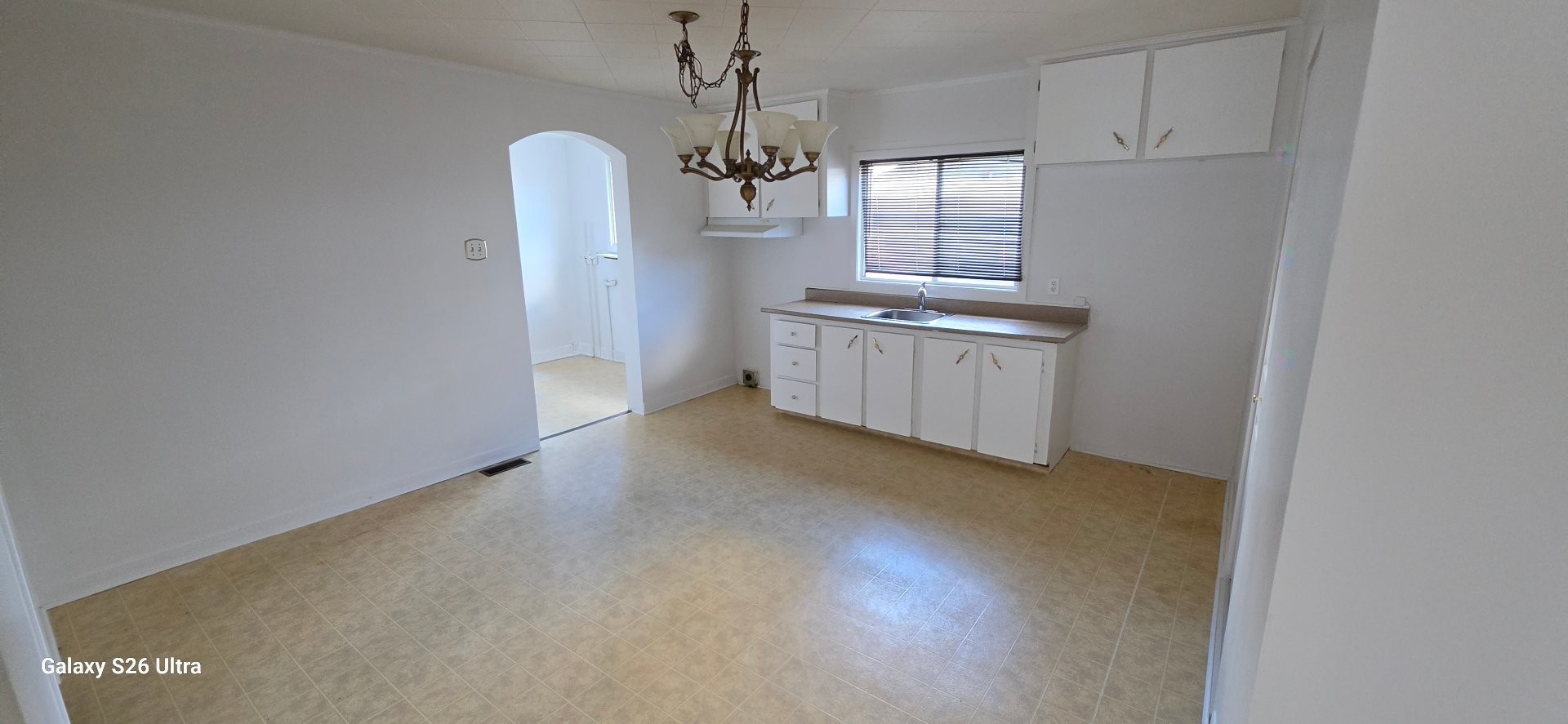 









104


Rue Chauveau

,
Gatineau (Hull),




QC
J8Y3B3

