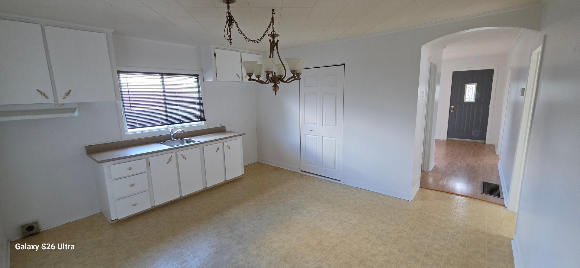 









104


Rue Chauveau

,
Gatineau (Hull),




QC
J8Y3B3

