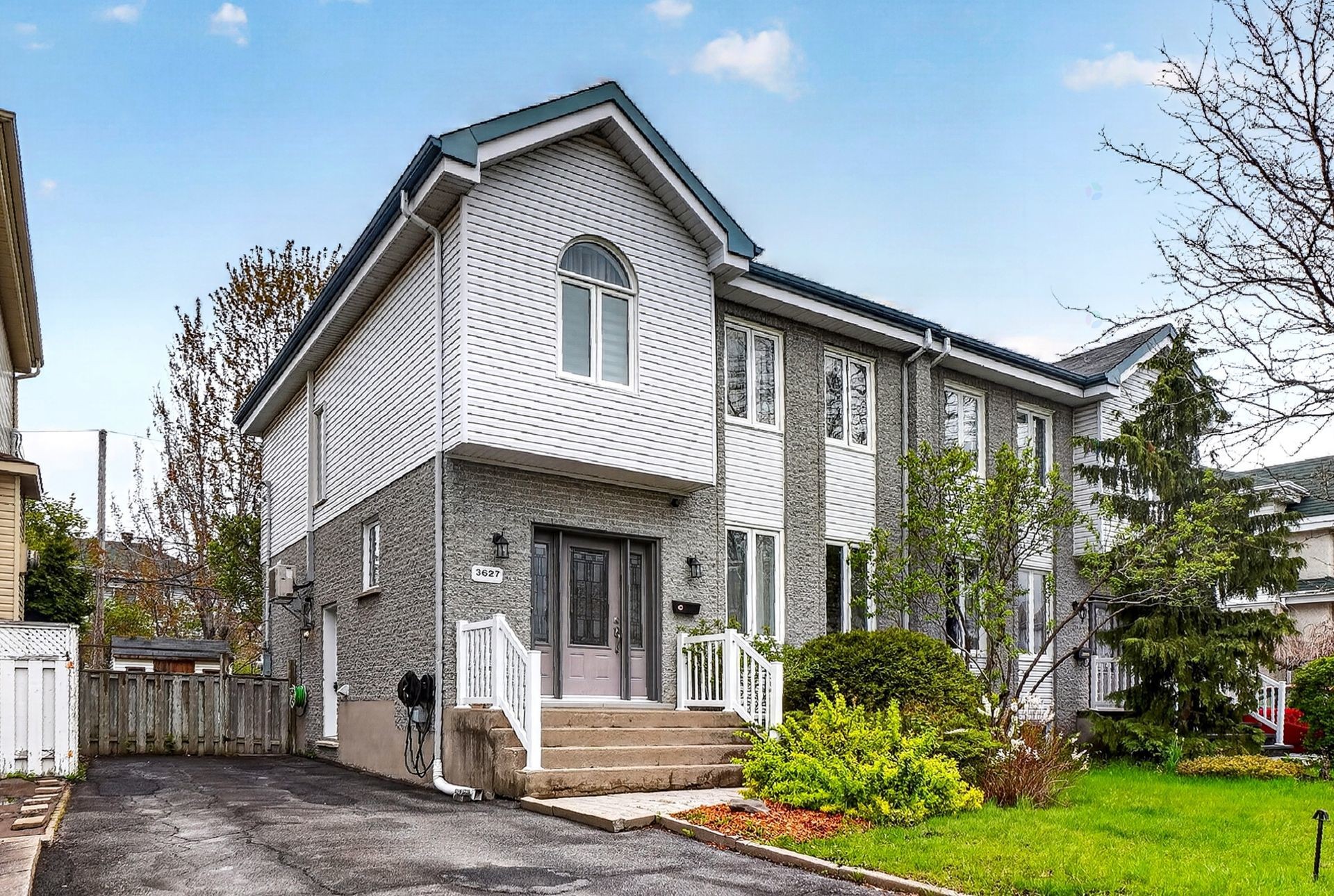 









3627


Rue Chaboillez

,
Longueuil (Le Vieux-Longueuil),




QC
J4L4T7

