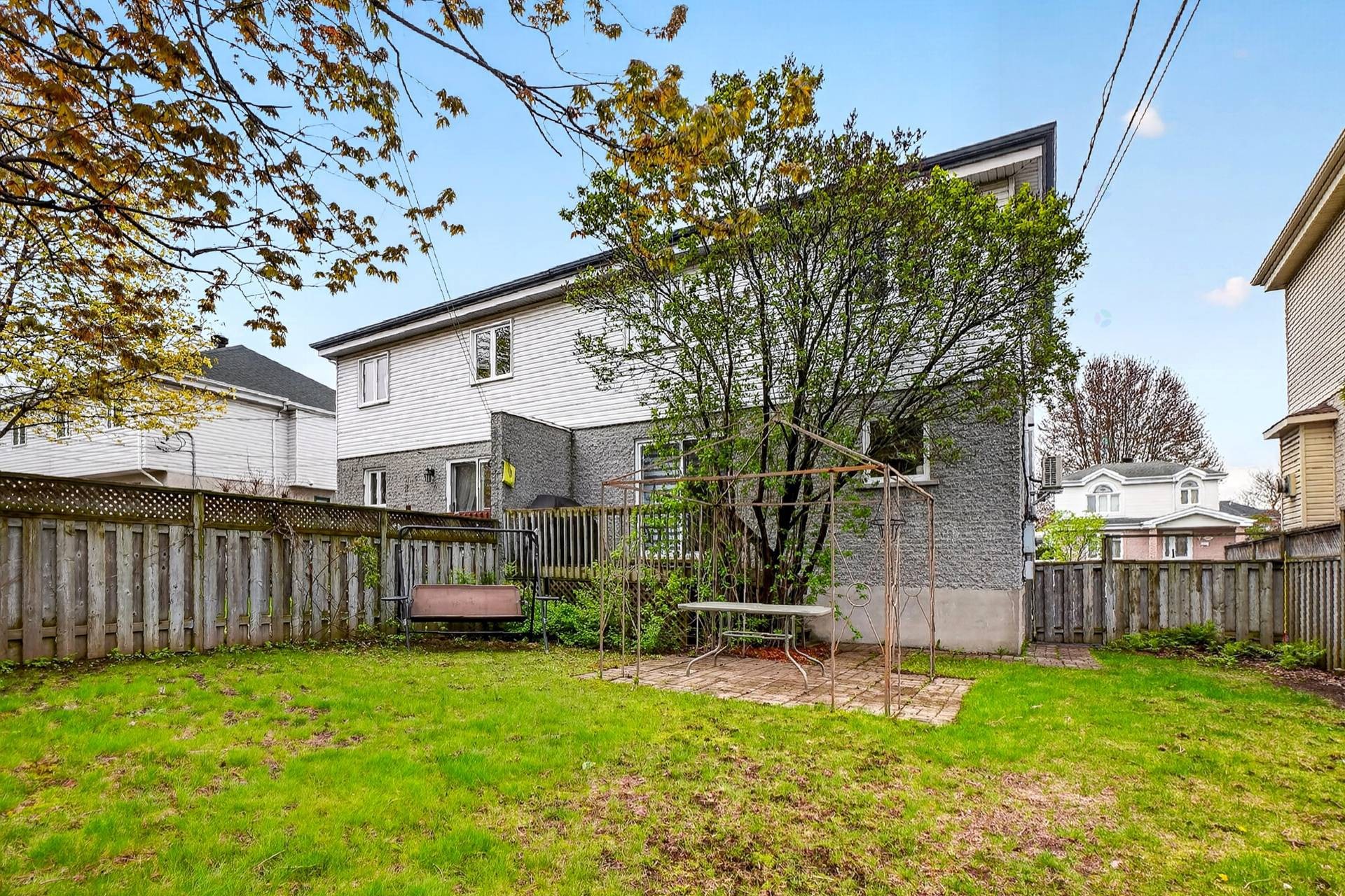 









3627


Rue Chaboillez

,
Longueuil (Le Vieux-Longueuil),




QC
J4L4T7

