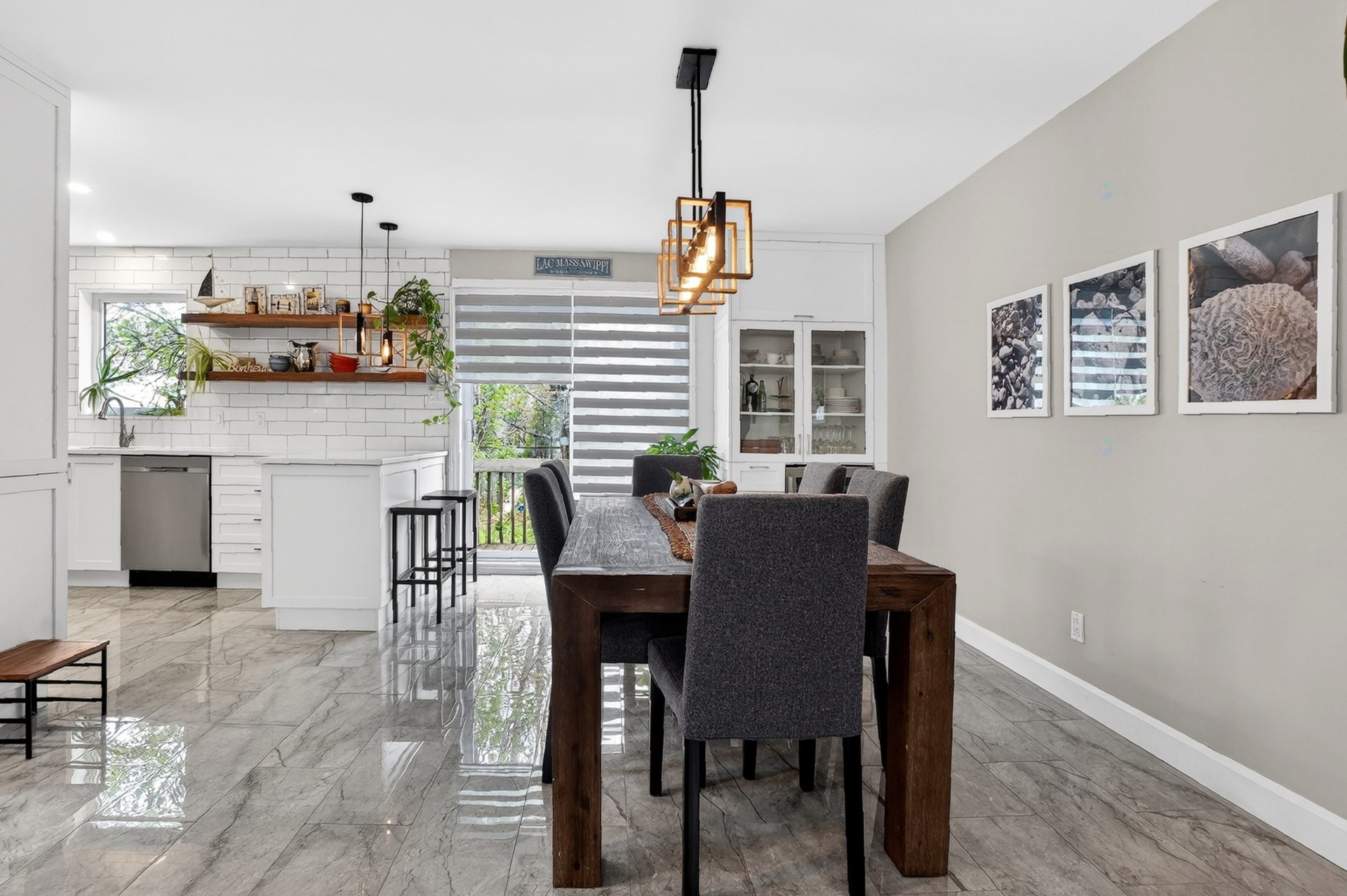 









3627


Rue Chaboillez

,
Longueuil (Le Vieux-Longueuil),




QC
J4L4T7

